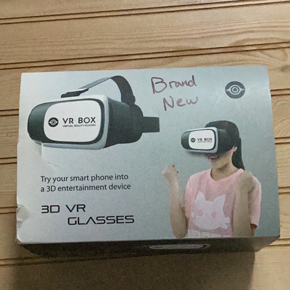 Black & White VR Box 3D Virtual Reality Glasses Adjustable Straps NWT‎